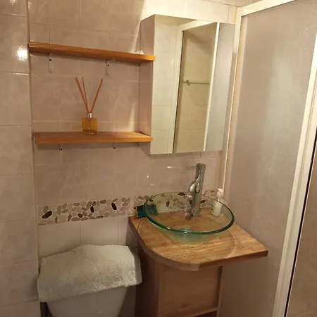 Calme, Confortable Et Bien Place Apartament Nicea